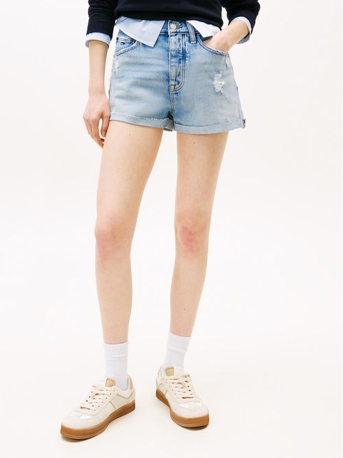 Short jeans con bajo sin rematar
