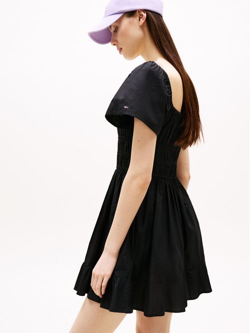 Vestido corto slim de corte evasé