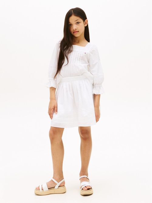 Falda con cinta bordada