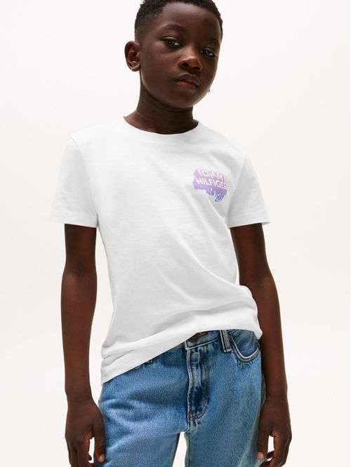 Playera con logo de estilo grafiti