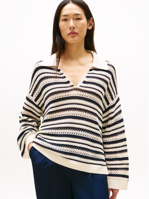 Suéter tipo polo de punto calado