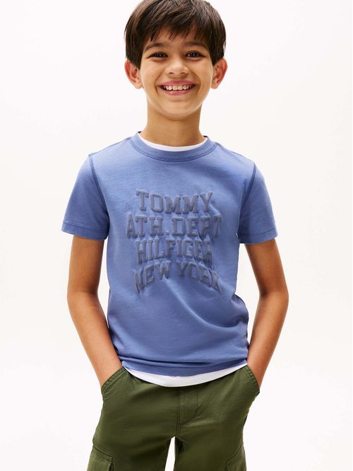 Playera con logo varsity