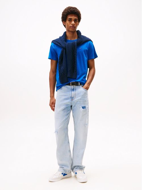 Playera clásica con cuello redondo