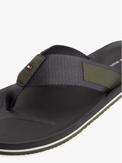 Chancletas con logo engomado