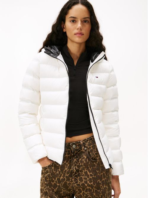 Chumpa acolchada de plumón con capucha