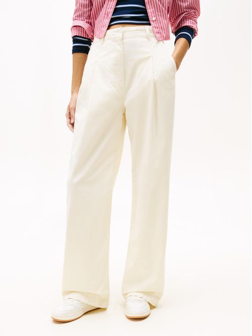 Pantalón chino de pierna ancha en sarga