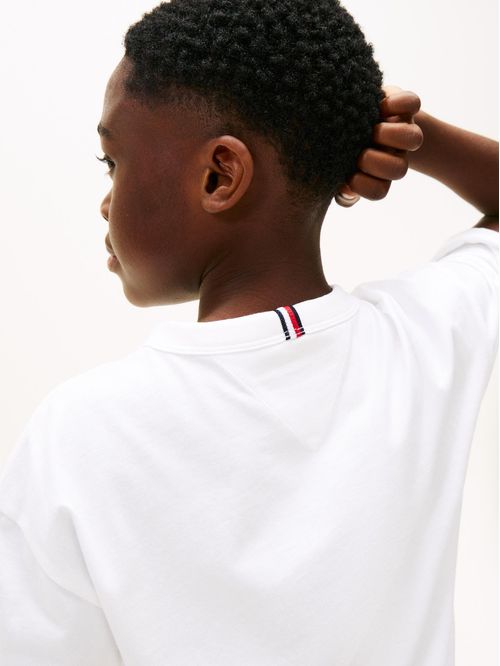 Playera 1985 de cuello redondo con gráfico