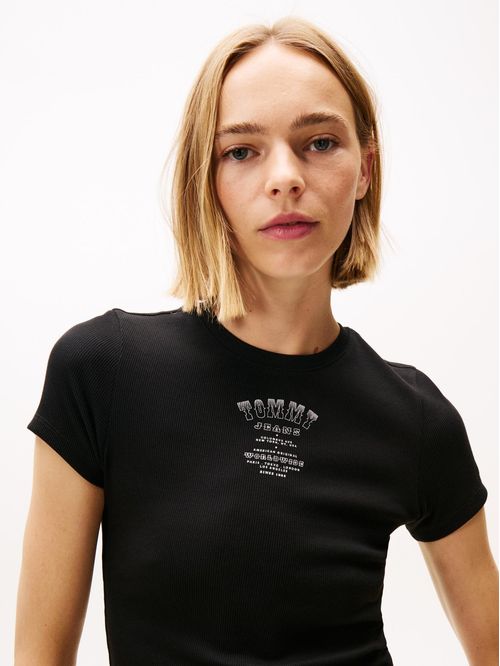 Playera de corte slim con logo