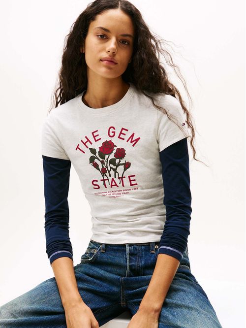 Playera slim con logo gráfico