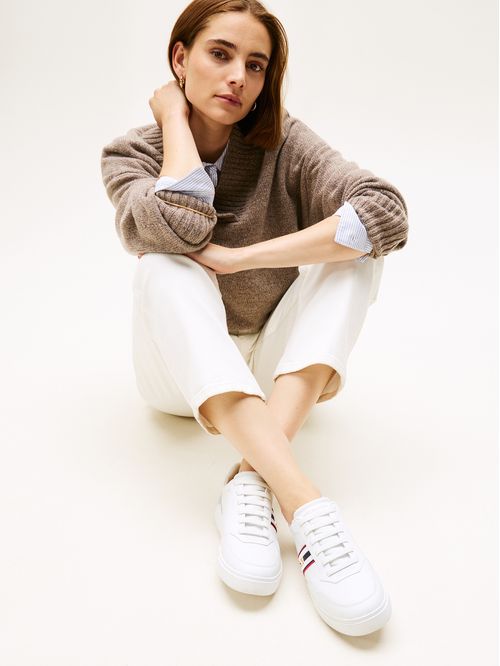 Zapato tenis de cuero con suela cupsole