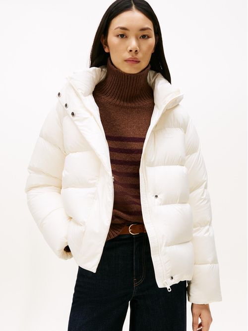 Chumpa acolchada con capucha