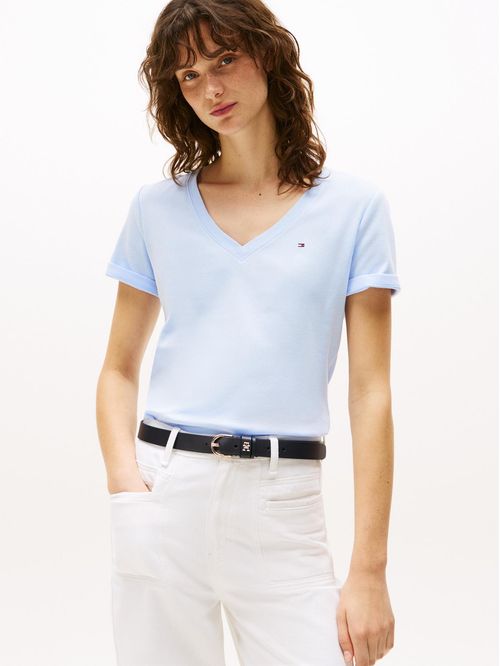 Playera con cuello en V